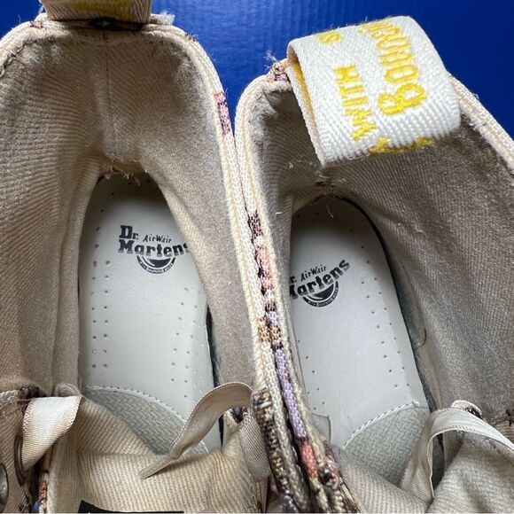 Dr. Martens Womens Beckett 'Wild Rose' Beige Canvas Boots 7 - Picture 9 of 13